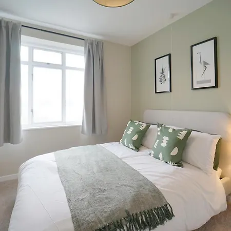 Vakantiehuis Stunning Luxury 3 Bed House With Garden In North *